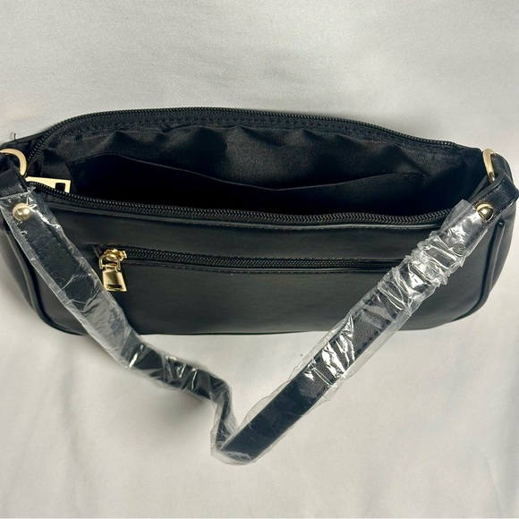 Women’s Chic Black Shoulder Bag with Gold Accents - Picture 5 of 6